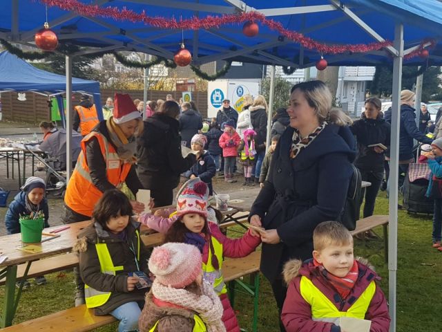 Weinachtliche Aktionen des Initiativkreises