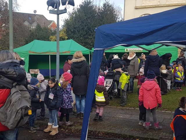 Weinachtliche Aktionen des Initiativkreises